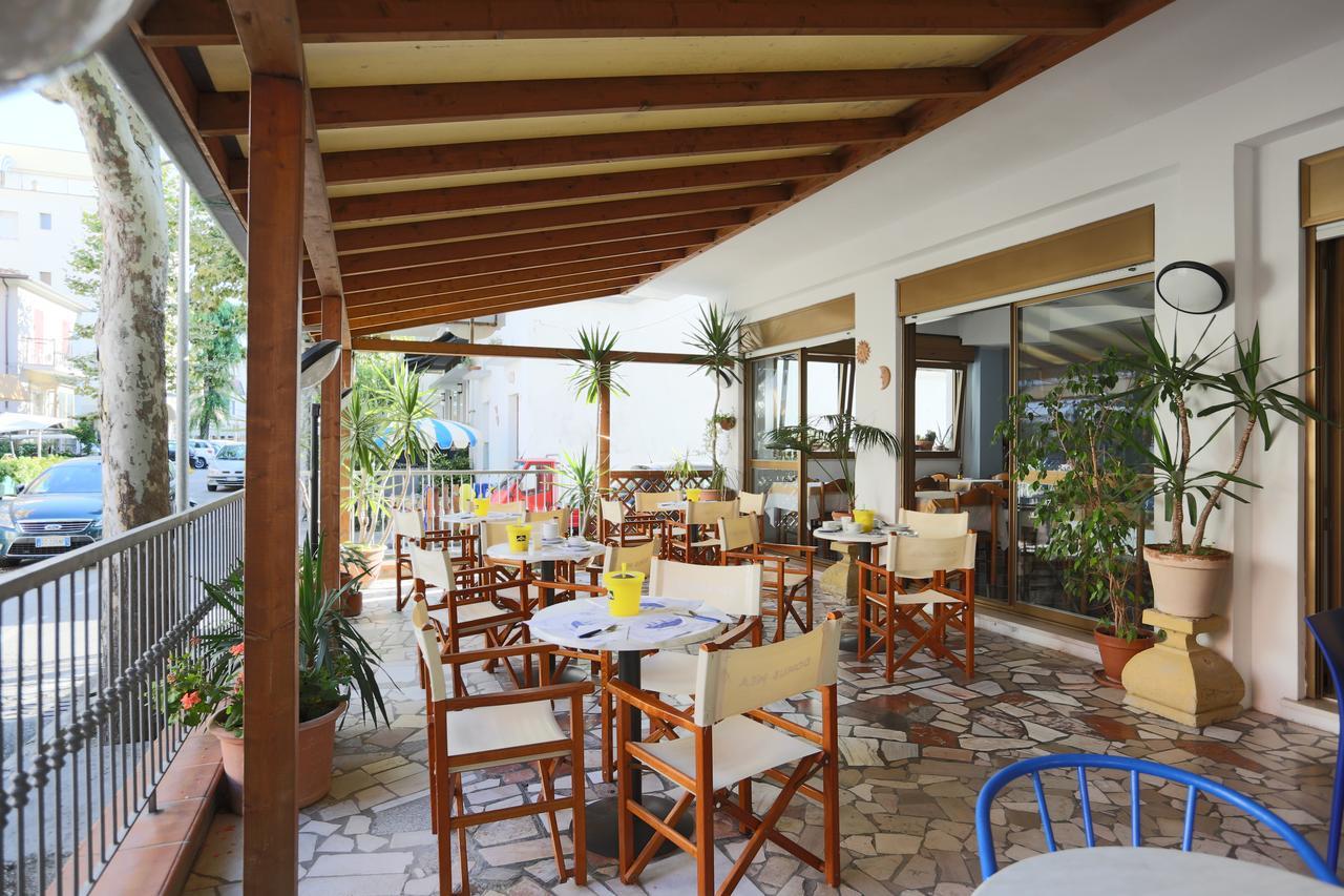 Hotel Domus Mea Cattolica Bagian luar foto