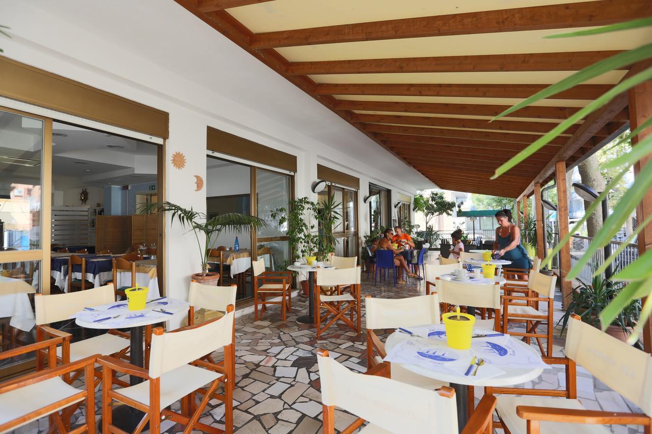 Hotel Domus Mea Cattolica Bagian luar foto