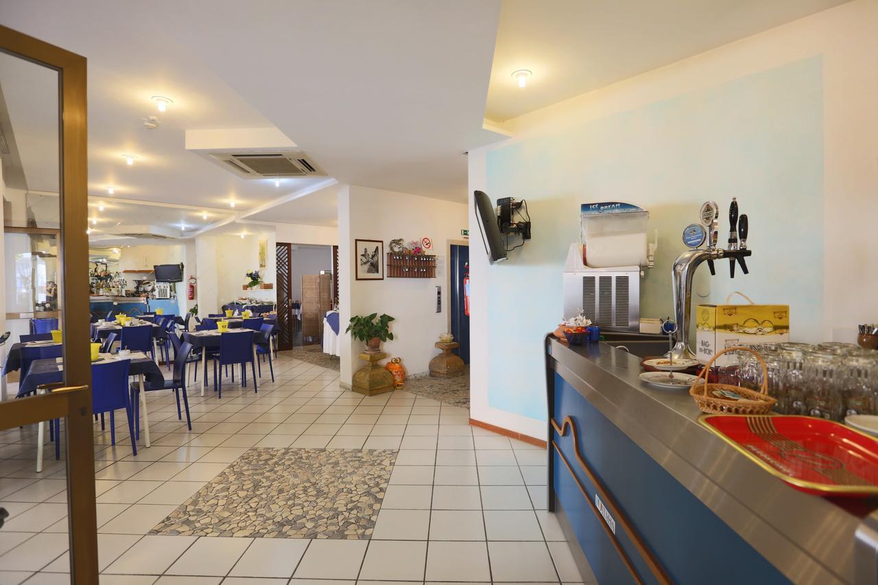 Hotel Domus Mea Cattolica Bagian luar foto