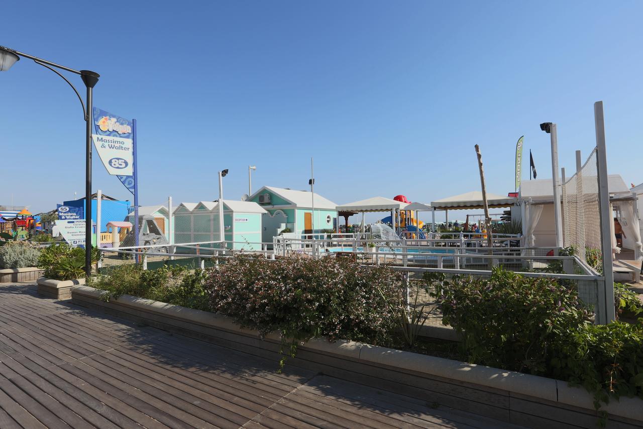 Hotel Domus Mea Cattolica Bagian luar foto